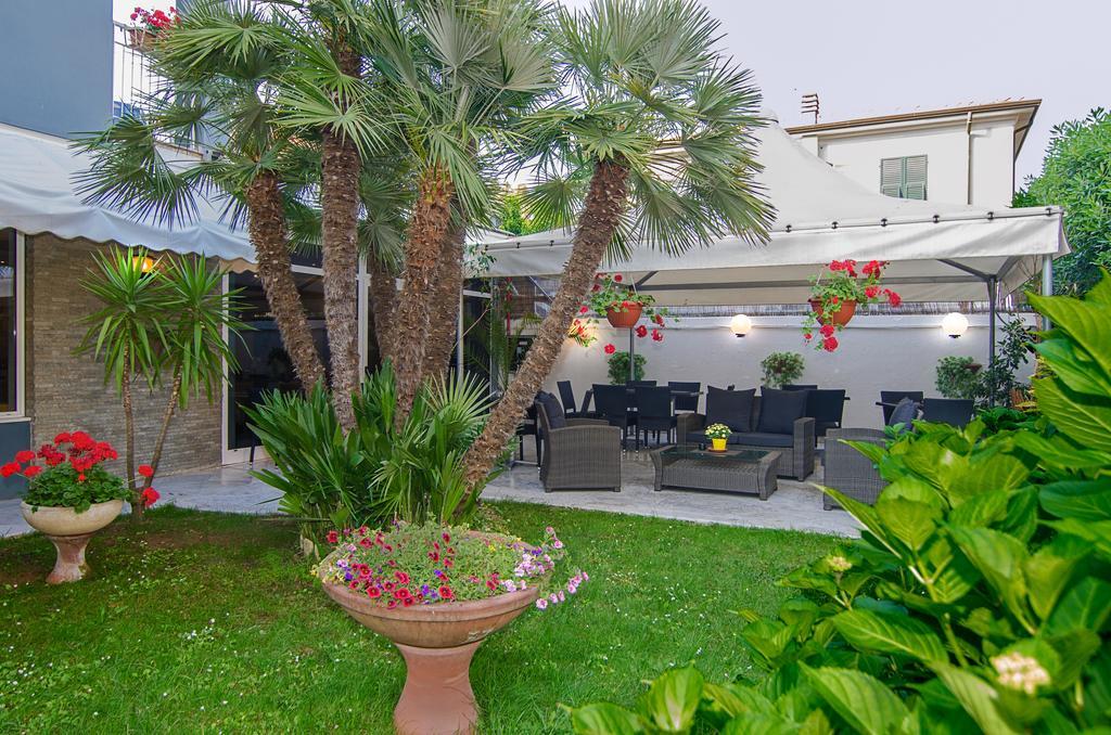 Hotel Scandinavia Marina di Massa