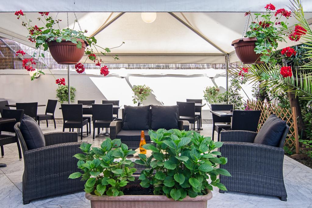 Scandinavia Hotel